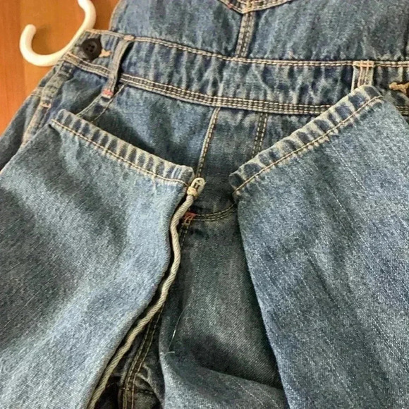 Oshkosh Girl Overalls, excellent condition size 24 months - Picture 7 of 7